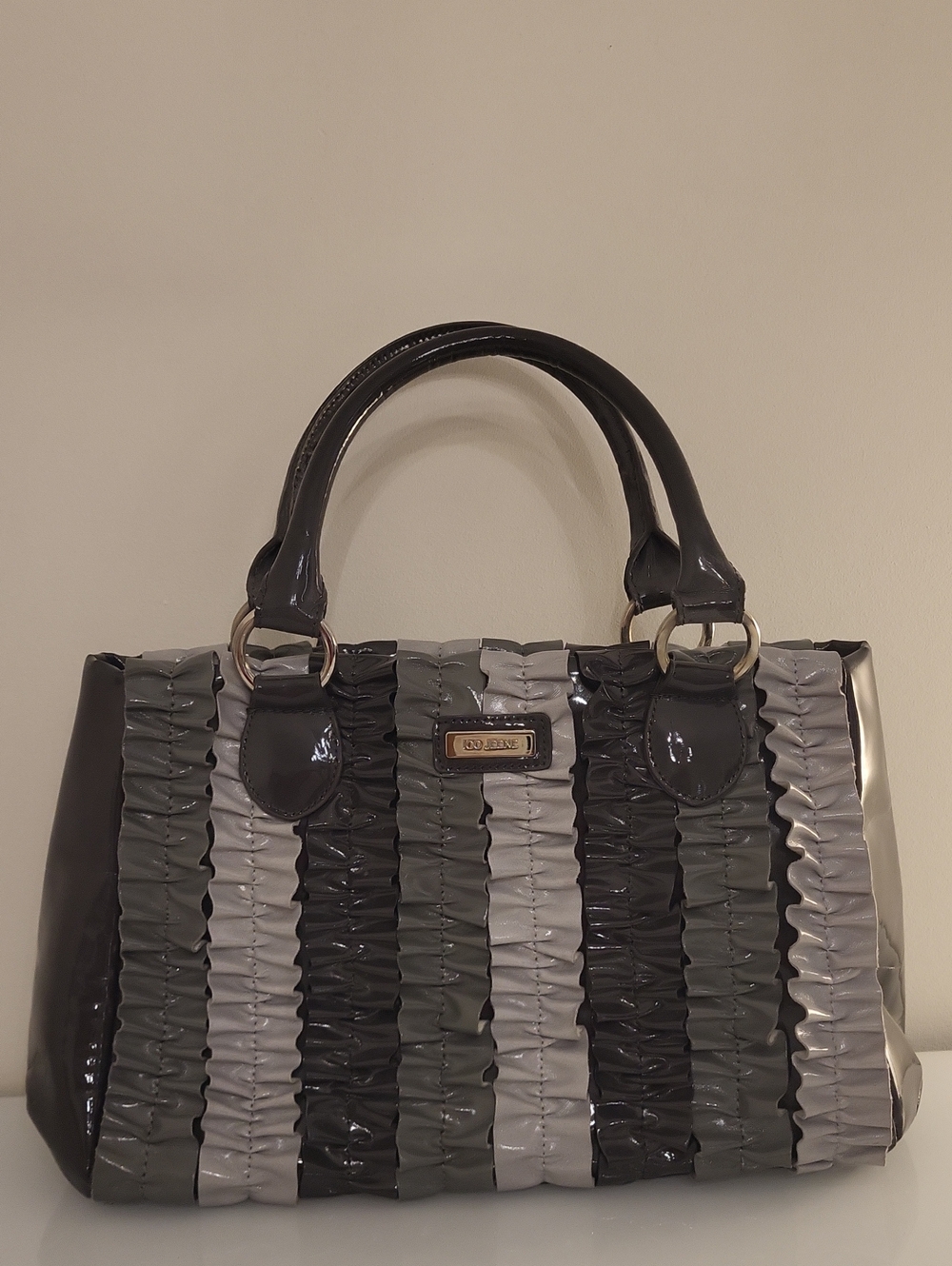 Women’s Gray & Black Ruffled Tote Bag